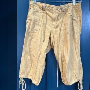 Anthropologie Women's Drawstring Capris - Light Yellow Casual Crop Pants